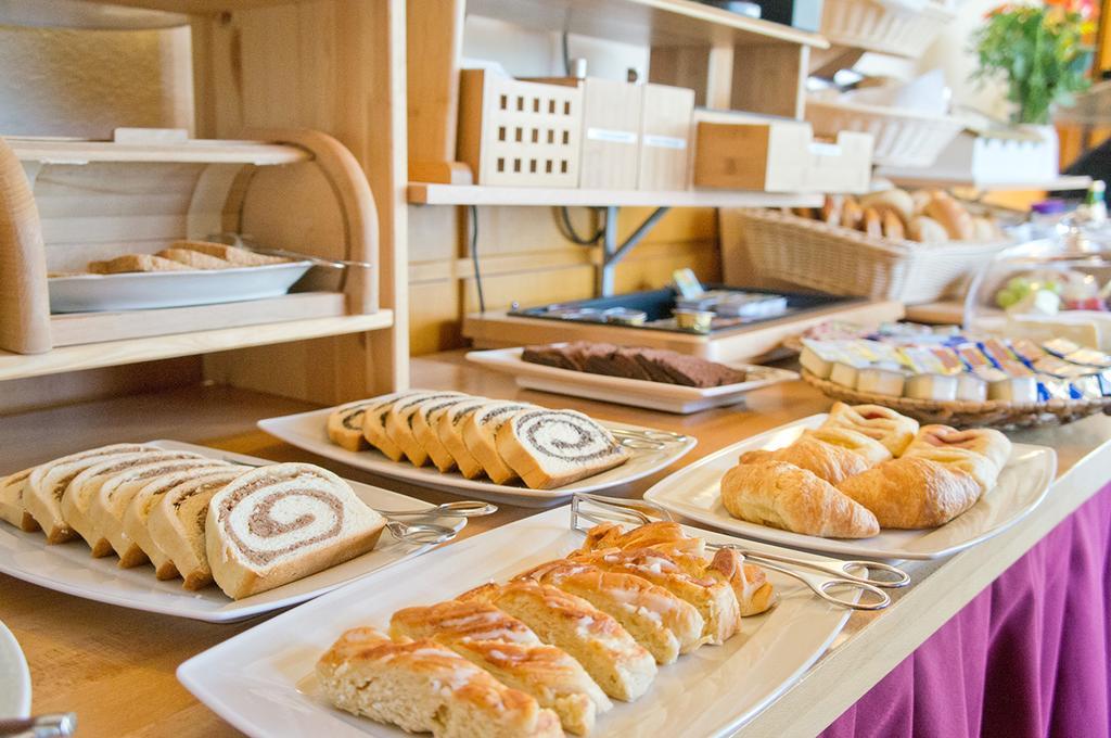 Hotel - Restaurant Kastanienhof Lauingen Екстериор снимка